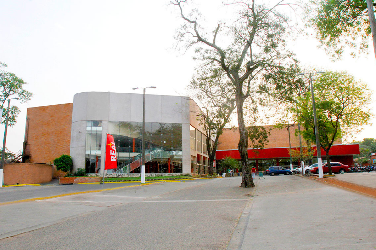 Supermercado Cadena Real - Sucursal Acceso Sur